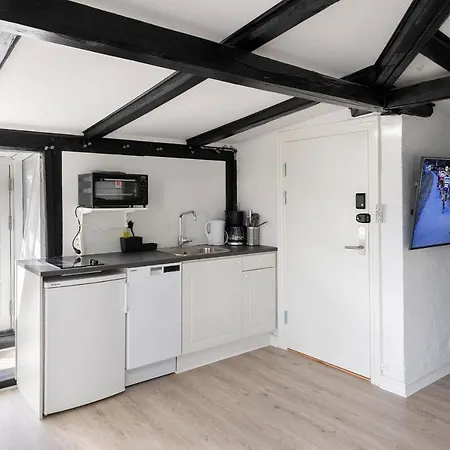 Aday - 4 Center 올보르